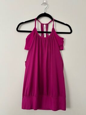 Lululemon Womens 2013 No Limits Tank Top Built In Bra Open Back Raspberry Size 6